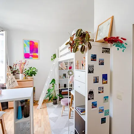 Cosy Studio In Belleville