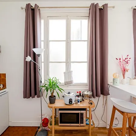 Cosy Studio In Belleville