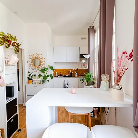 Cosy Studio In Belleville Παρίσι